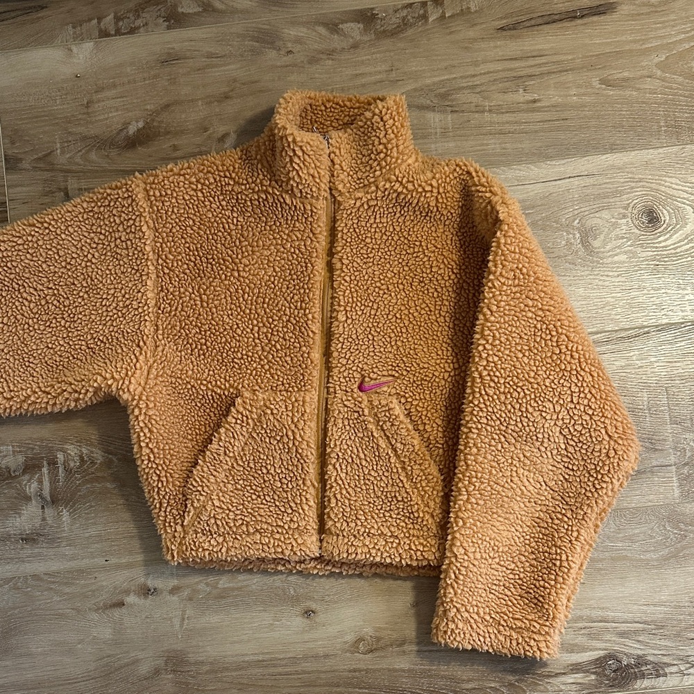 Nike Sportswear Camel Sherpa Fleece Jacket | Women's XS | Cozy Winter Layer